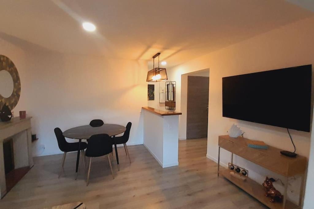 Appartement Lumineux Et Central Propriano  Ngoại thất bức ảnh
